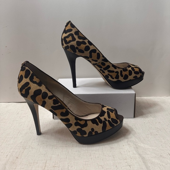 Michael Kors Animal Print Peep Toe Heels - Picture 4 of 12